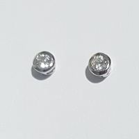 925 Sterling Silver Cubic zirconia Earings Stud Round E18