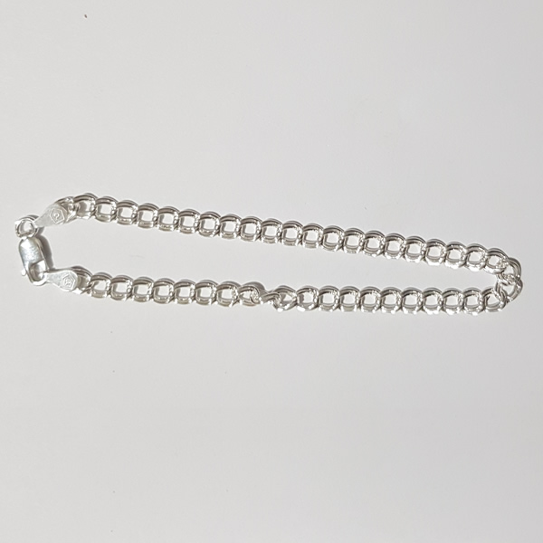 925 Sterling Silver Bracelet B09